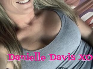 Danielle_Davis_XO