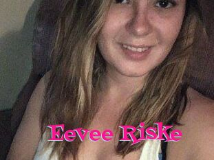 Eevee_Riske