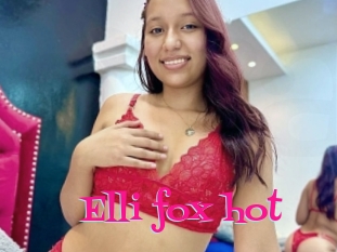 Elli_fox_hot