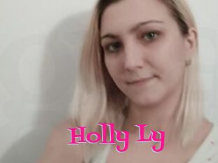 Holly_Ly
