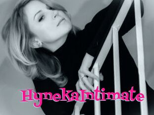 HynekaIntimate