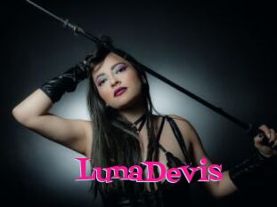 LunaDevis