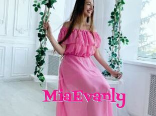 MiaEvanly