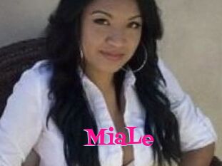 Mia_Le