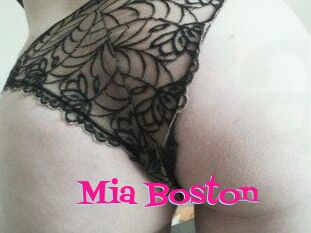 Mia_Boston