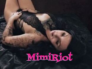 Mimi_Riot