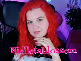 Nielletablossom